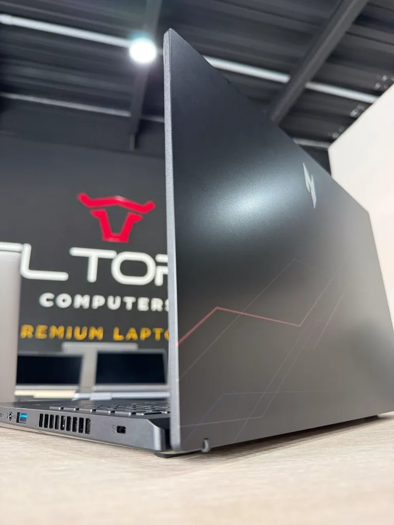 ACER NITRO V15-12 (Copy).webp