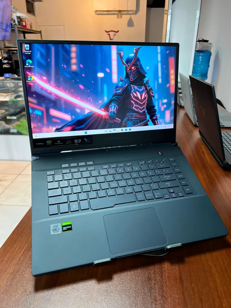 ASUS ROG ZEPHYRUS M15